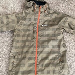 Columbia Ski/Snowboard Shell Medium